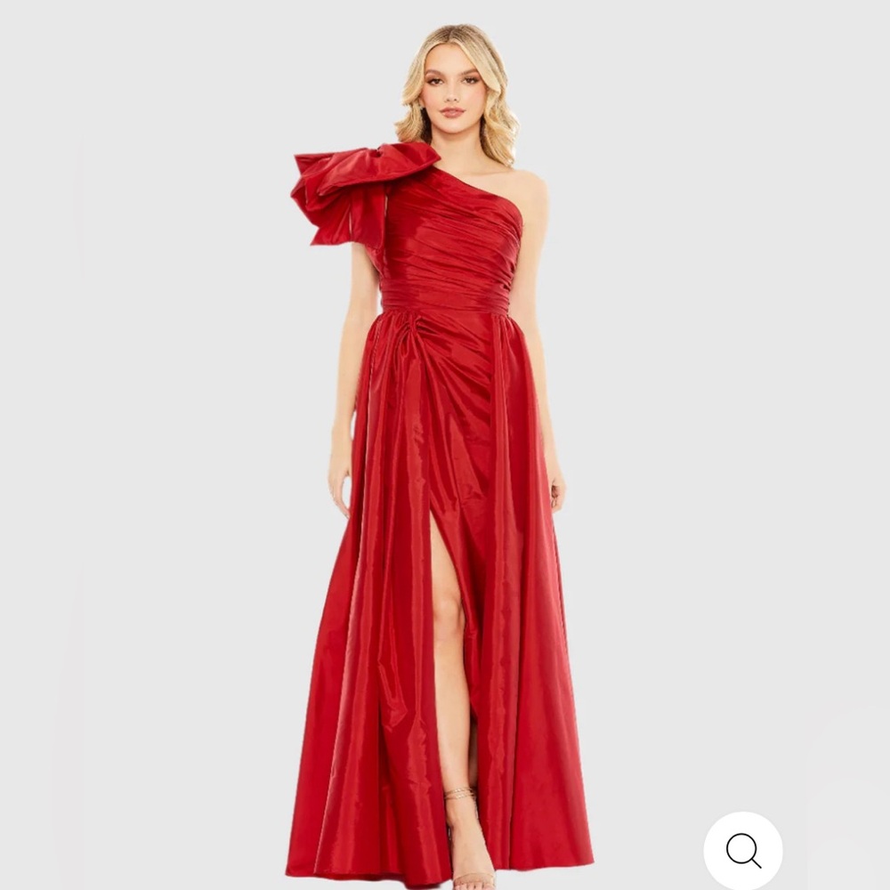 Woman bow one shoulder red gown